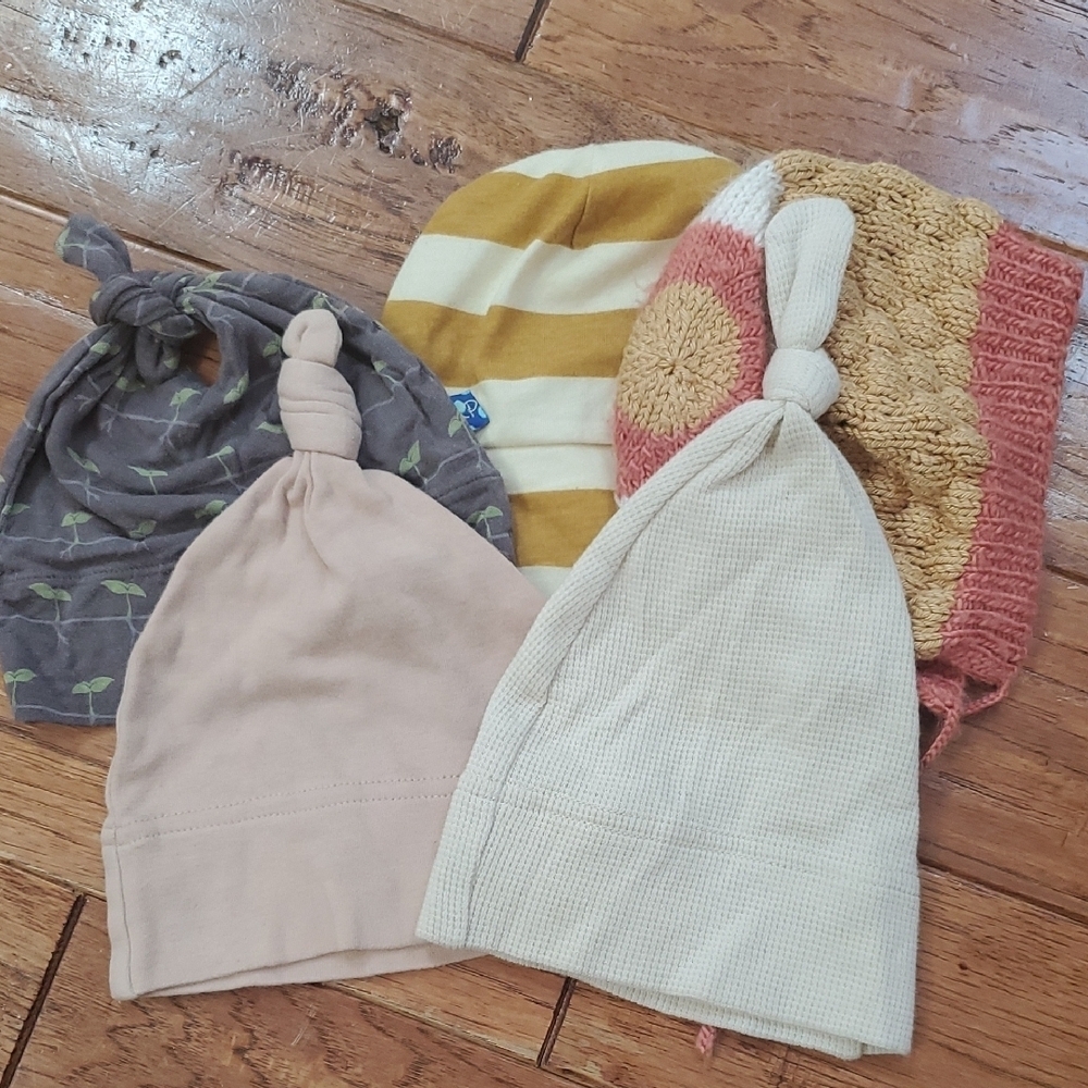 Quincy Mae Knotted Beanie/Hats Bundle